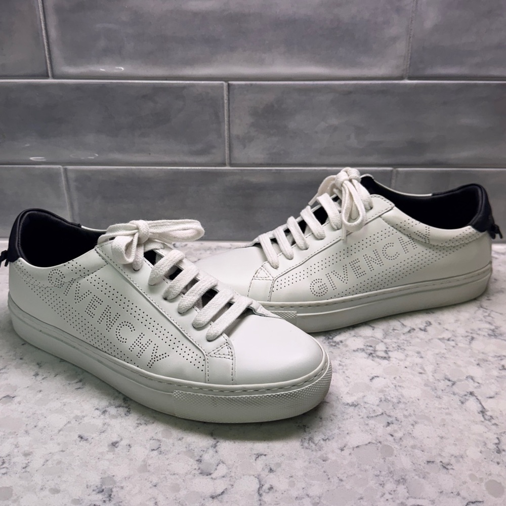 Givenchy Women’s Perforated Urban Street CLassic Calf Leather White SZ 7 🔥🔥🔥 - Picture 5 of 12